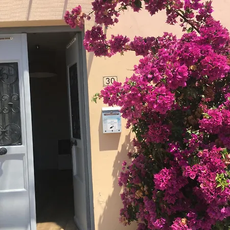 Appartement Central Des Terres Chaudes Proche Bord De Mer Menton Exterior photo
